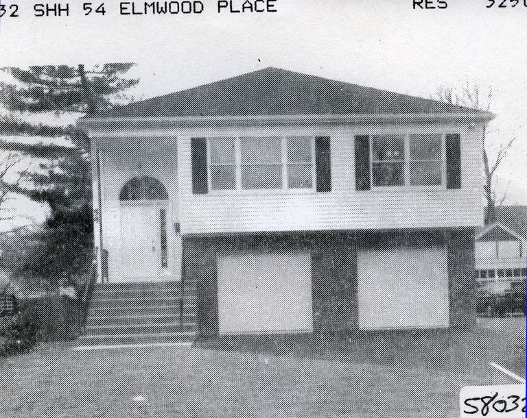          ElmwoodPlace54SH picture number 1
   