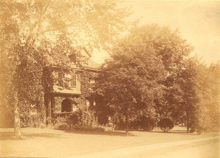          Hartshorn Album 3: Ivy Covered Hartshorn House picture number 1
   