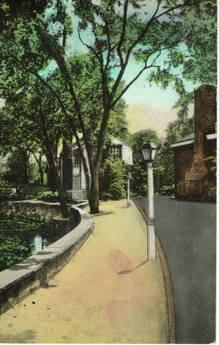          Looking South along Brook & Main Driveway; Postally used, postmark 1953
   