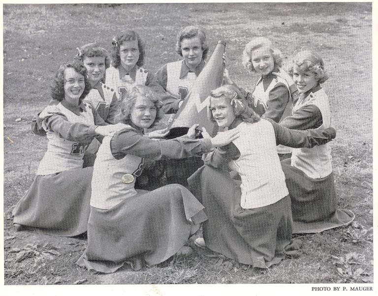          Cheerleaders,1950 picture number 1
   