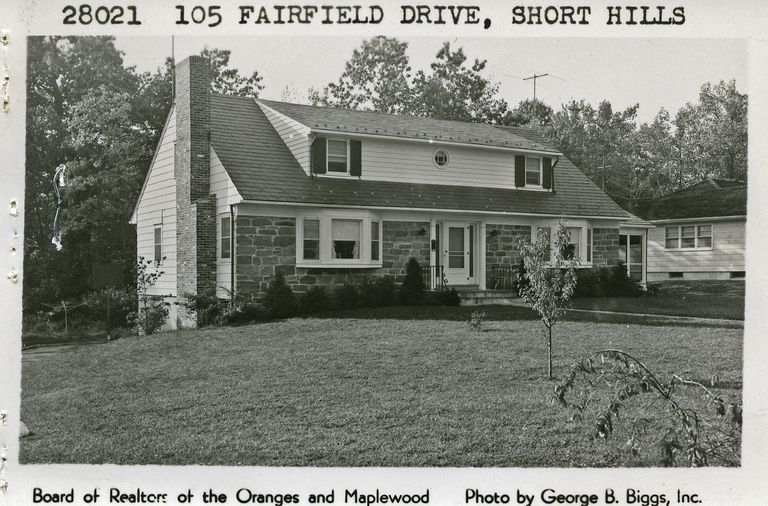          105 Fairfield Drive, Short Hills picture number 1
   
