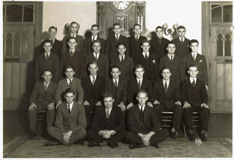          Hartshorn: Stewart Henry Hartshorn, Jr. Exeter Class Photograph, 1936 picture number 1
   