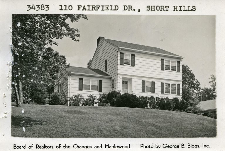          110 Fairfield Drive, Short Hills picture number 1
   