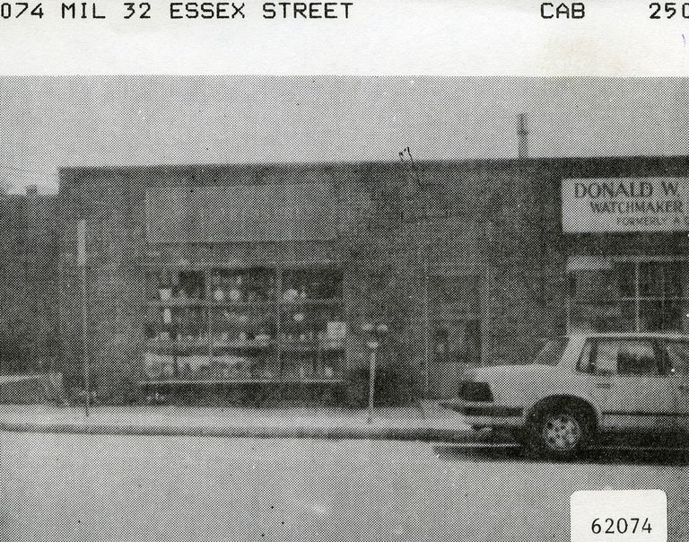          EssexStreet32MB picture number 1
   