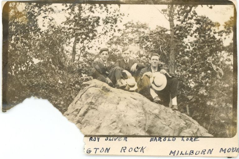         Oliver: Roy Oliver and Harold Lore on Washington Rock picture number 1
   