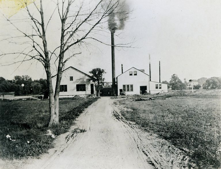          Located where South Mountain School is today; Image ID # 338, from a postcard
   