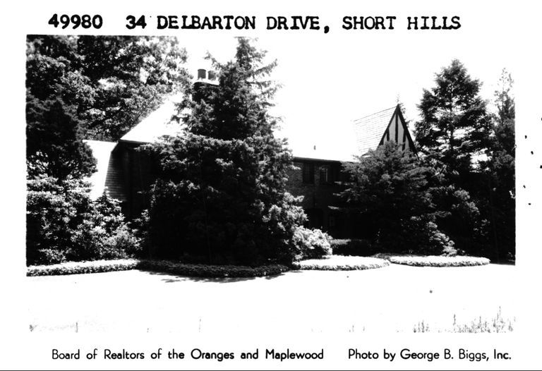          34 DELBARTON DRIVE picture number 1
   