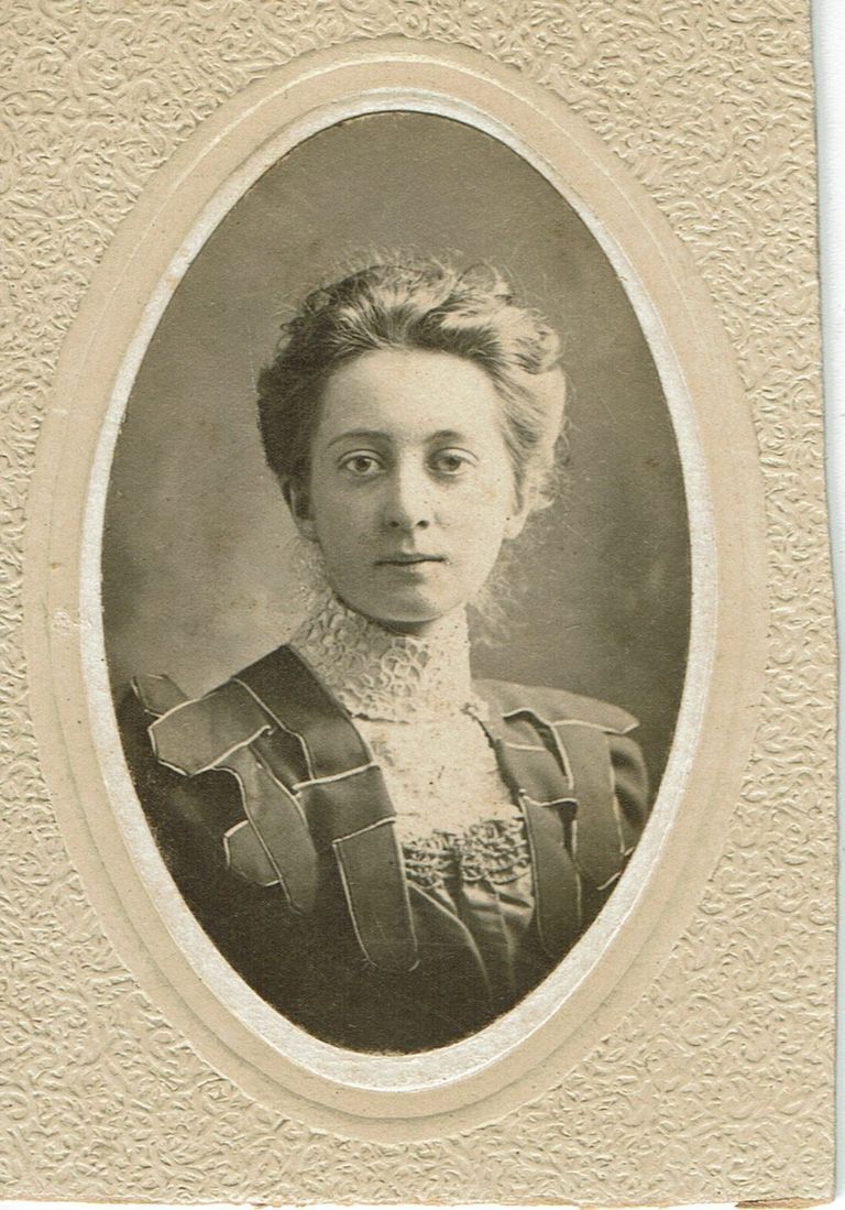          Kellogg: Josie Lansen (?), Florence Kellogg's Friend, 1890s picture number 1
   