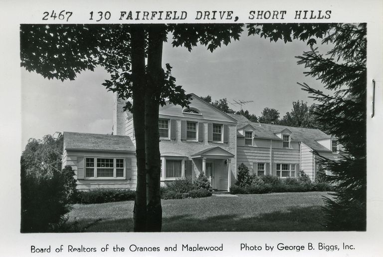          130 Fairfield Drive, Short Hills picture number 1
   