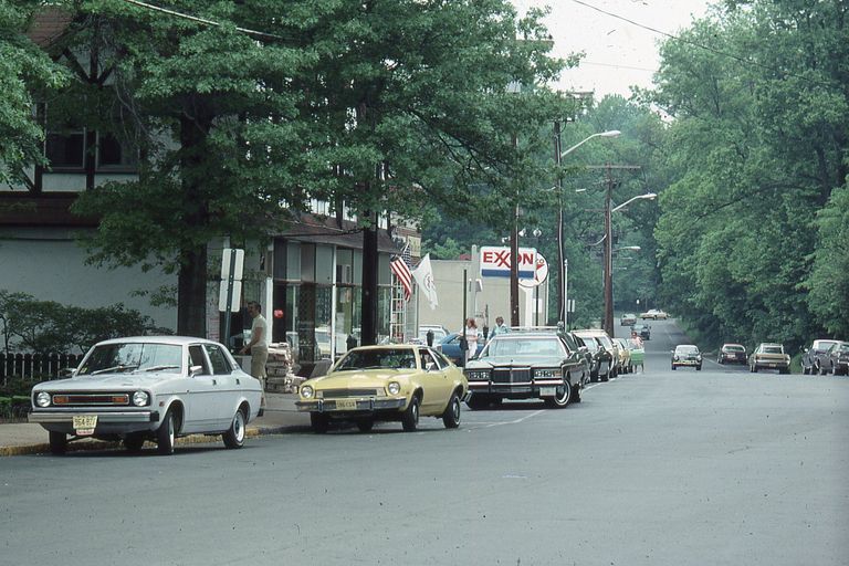          Chatham Road: Chatham Road Looking West, 1976 picture number 1
   