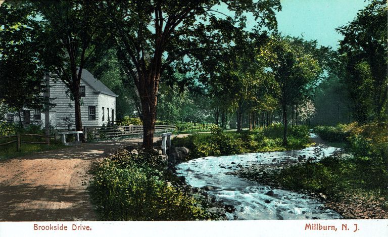          Color postcard, unused
   