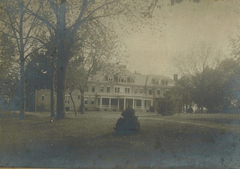          Hartshorn: 18 Crescent Place Residence, Shackleton Photograph picture number 1
   