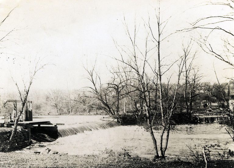          Fandango Mill Dam; Image Id #355
   