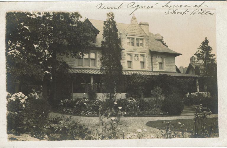          Aunt Agnes' House at Short Hills, 1911 picture number 1
   