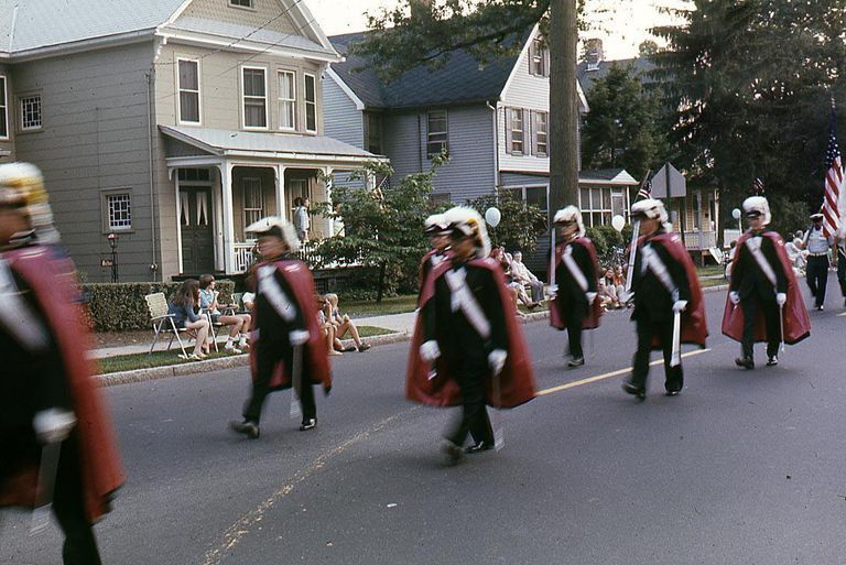          July 4: Knights of Columbus in American Bicentennial Parade, 1976 picture number 1
   