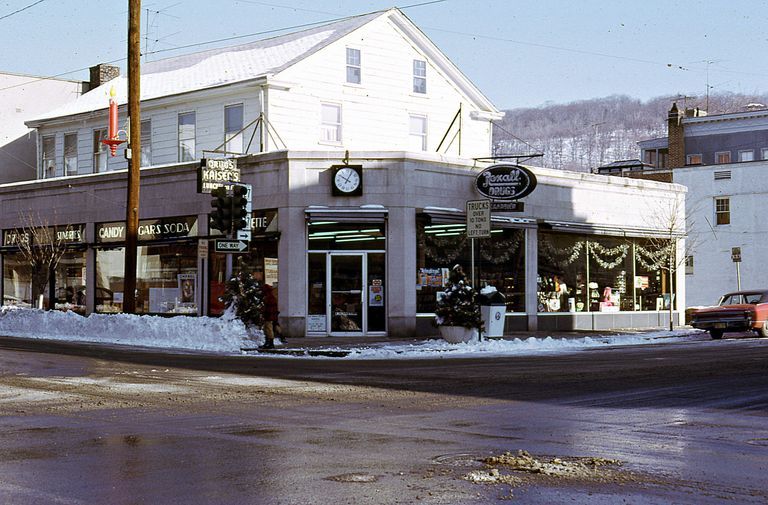          Millburn Avenue and Main Street: Kaiser's Drugs, c. 1960 picture number 1
   