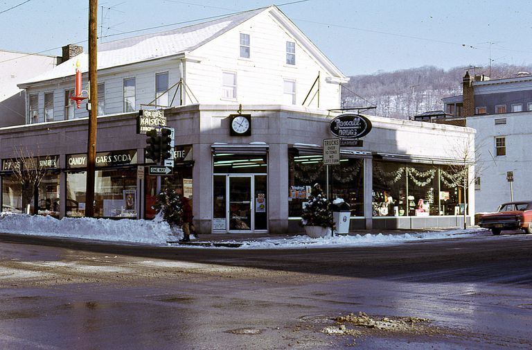          Millburn Avenue and Main Street: Kaiser's Drugs, c. 1960 picture number 1
   