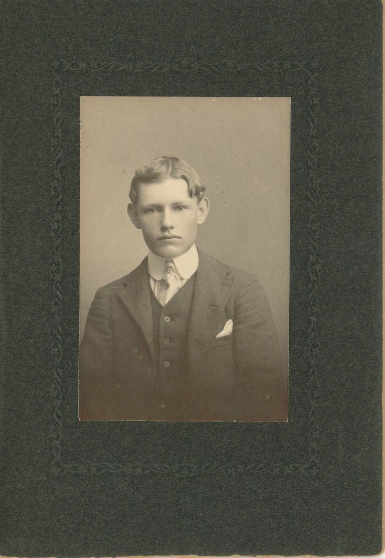         Mangold: William Peter Mangold as a Teenager picture number 1
   