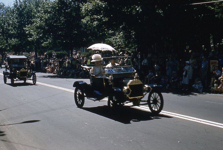          Centennial Parade: Antique Cars, 1957 picture number 1
   