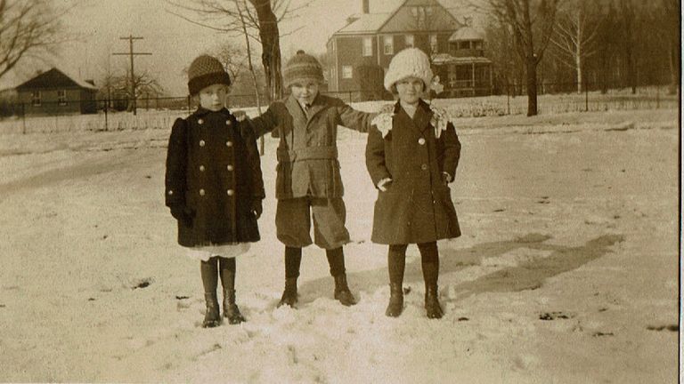          Kids in the Snow Outside in Short Hills picture number 1
   