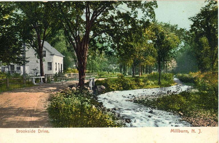          Brookside Drive: Brookside Drive with House, Millburn, 1908 picture number 1
   