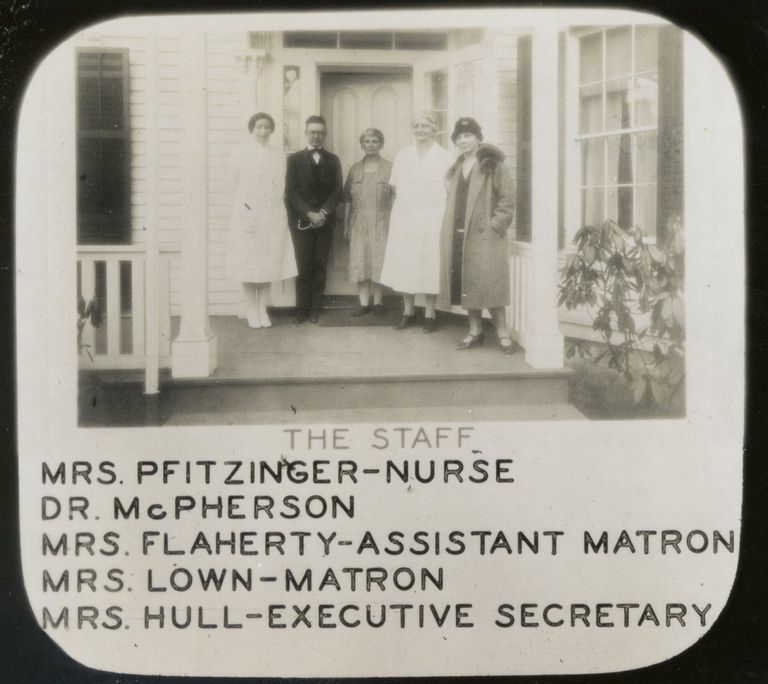          Neighborhood House: Neighborhood House Staff, 1926 picture number 1
   