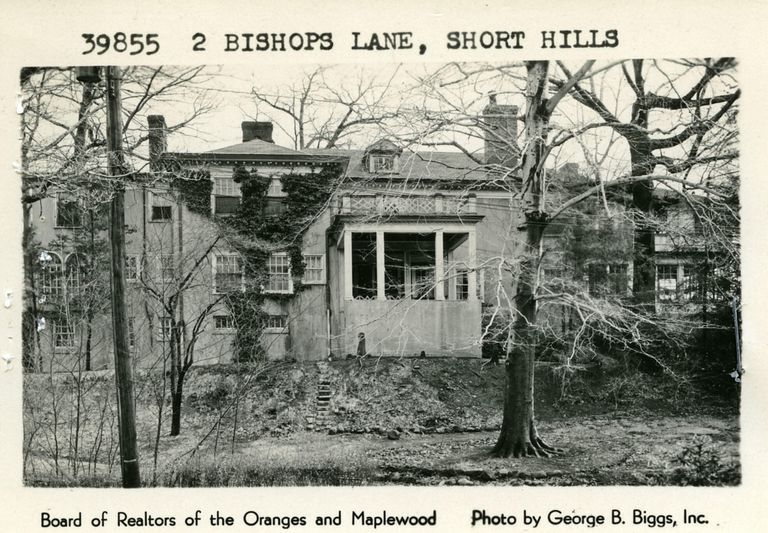          BishopsLane2SH picture number 1
   