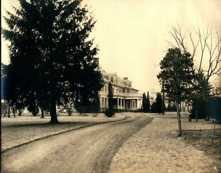          Hartshorn Photo Album Short Hills: Dirt Road Leading to Hartshorn Residence picture number 1
   