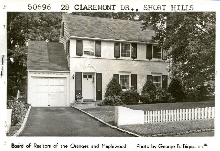          28 Claremont Drive, Short Hills picture number 1
   