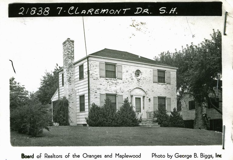          7 Claremont Drive, Short Hills picture number 1
   