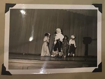          Glenwood Scrapbook: Mrs. Cook's Third Grade Class picture number 1
   