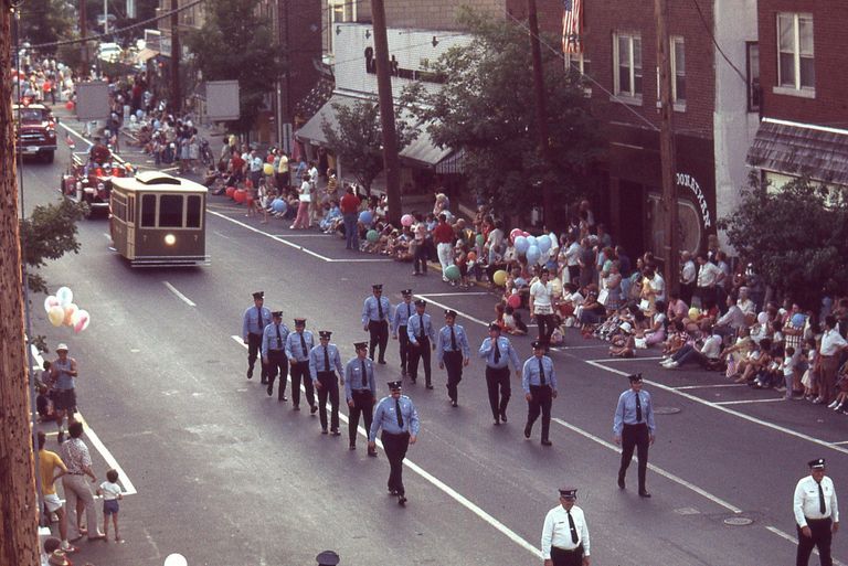          July 4: Millburn Police Department in American Bicentennial Parade, 1976 picture number 1
   
