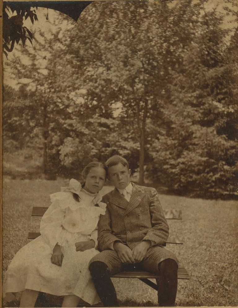          Bosworth: Guy and Bessie Bosworth, c. 1905 picture number 1
   