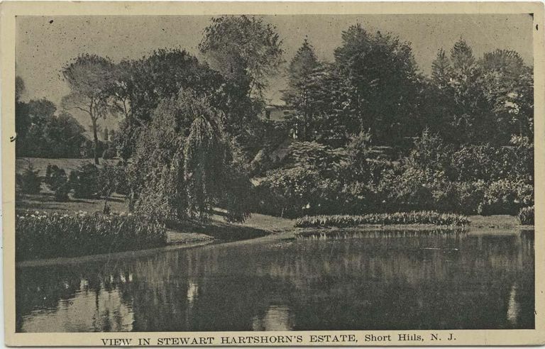          Hartshorn: View in Stewart Hartshorn's Estate, 1920 picture number 1
   
