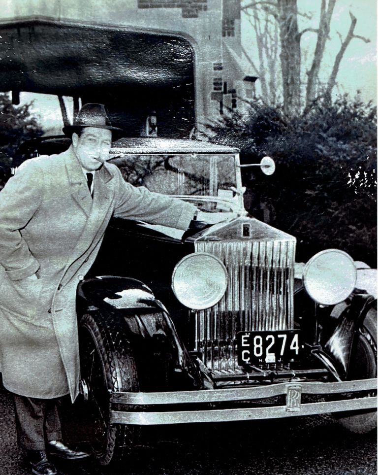          Dunn: Bob Dunn and his Rolls Royce picture number 1
   