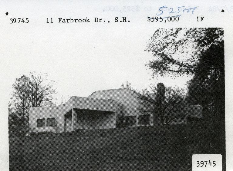          FarBrookDrive11SH picture number 1
   