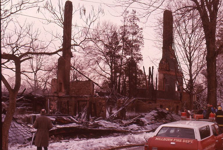          Racquets Club: Racquets Club Fire Aftermath, 1978 picture number 1
   