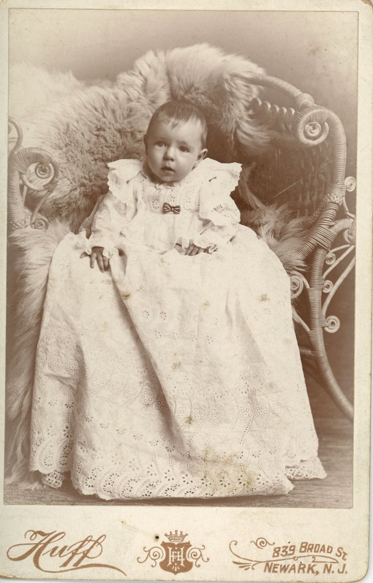          Bosworth: Unidentified baby (possibly Roy Oliver) picture number 1
   