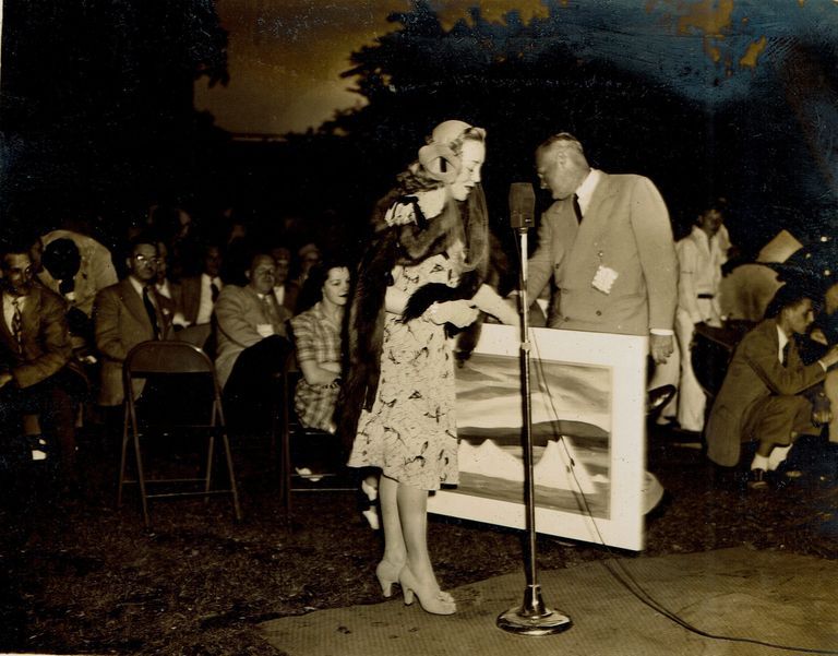         Millburn Art Center: Lucille Manners Receiving Painting, 1944 picture number 1
   