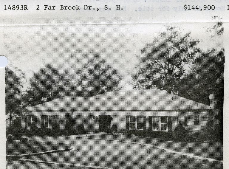          2 Farbrook Drive, Short Hills picture number 1
   