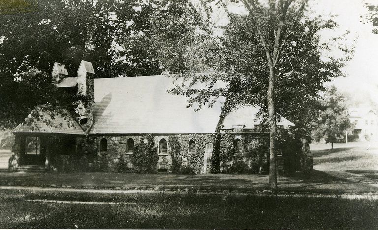          Image Id # 398; 66 Highland Avenue. View along Forest Drive.
   