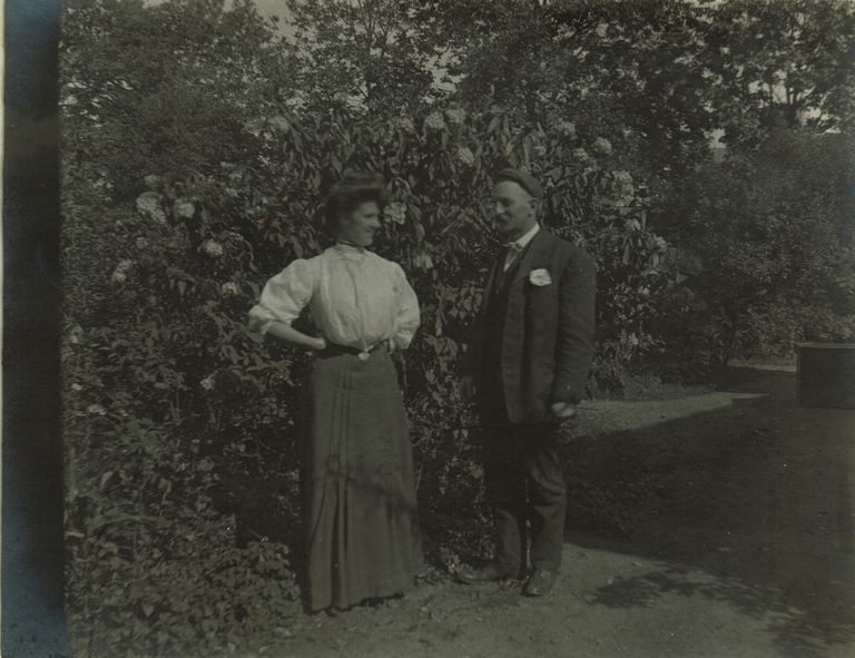          Marshall-Schmidt Album: Elizabeth Schmidt and Frank Marshall Near Garden picture number 1
   