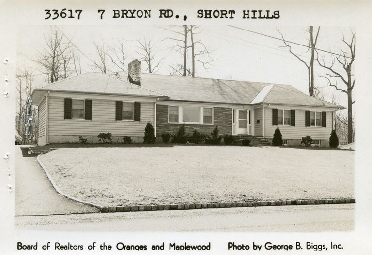          7 Byron Road, Short Hills picture number 1
   