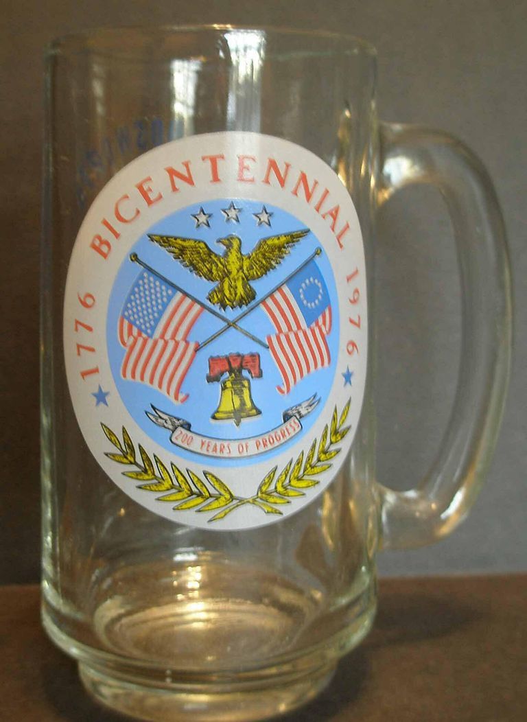          Millburn Bicentennial Commemorative Mug, 1976 picture number 1
   