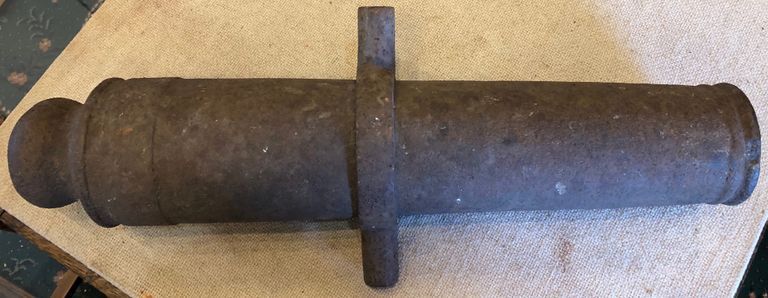          Hessian House: 21-inch Signal Cannon picture number 1
   