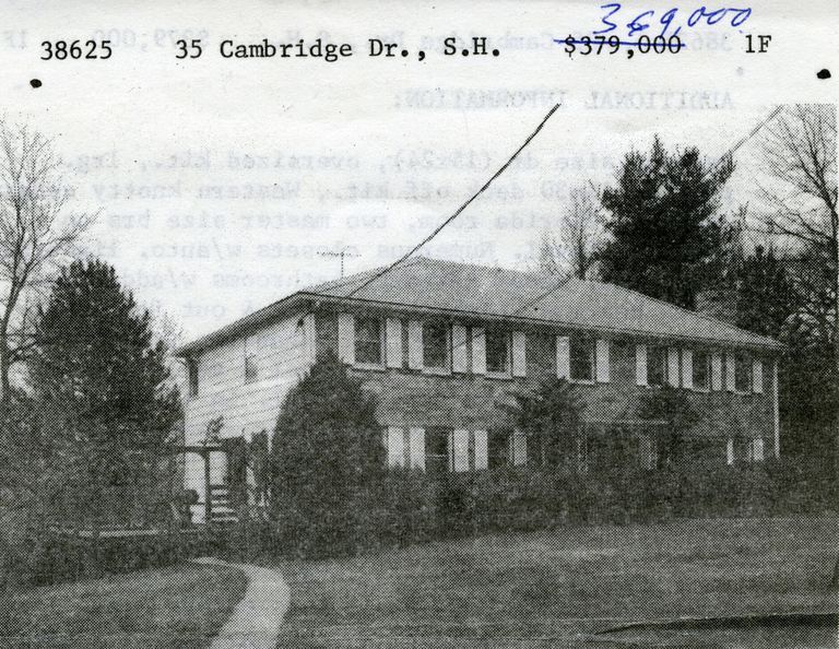          35 Cambridge Drive, Short Hills picture number 1
   