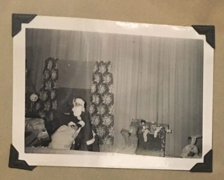          Glenwood Scrapbook: First Grade Memories picture number 1
   