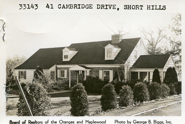          41 Cambridge Drive, Short Hills picture number 1
   