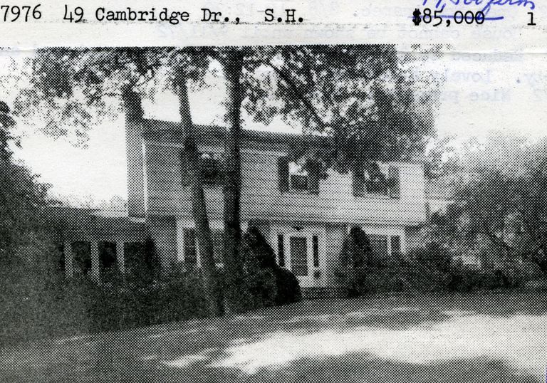          49 Cambridge Drive, Short Hills picture number 1
   