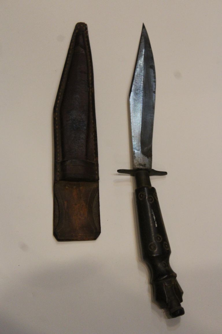          Rudiger: Stanley Rudiger - Possible Bowie Knife and Sheath picture number 1
   
